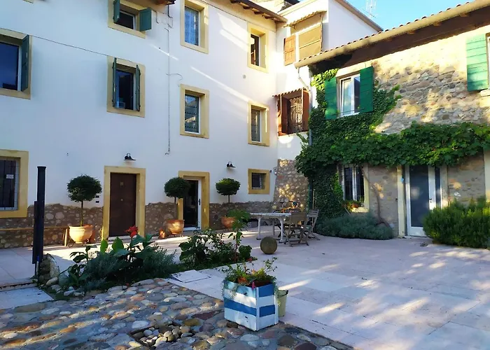 Ca\'Joleo - Relax In Campagna Del Lago Di Garda